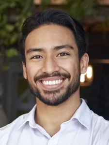 Foto pemilik testimoni